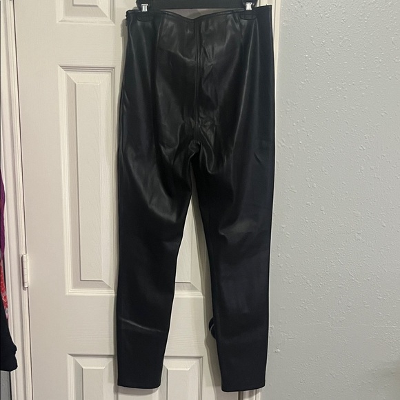 We The Free Black Faux Leather Pants- Size 28 - Picture 3 of 7